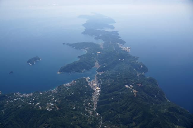 半島